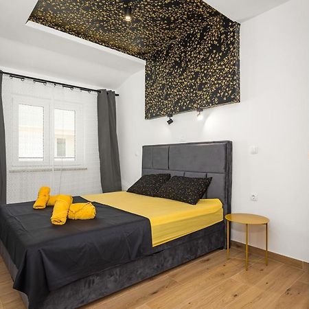 Luxury Apartments Lotus&Lovor 普拉 外观 照片