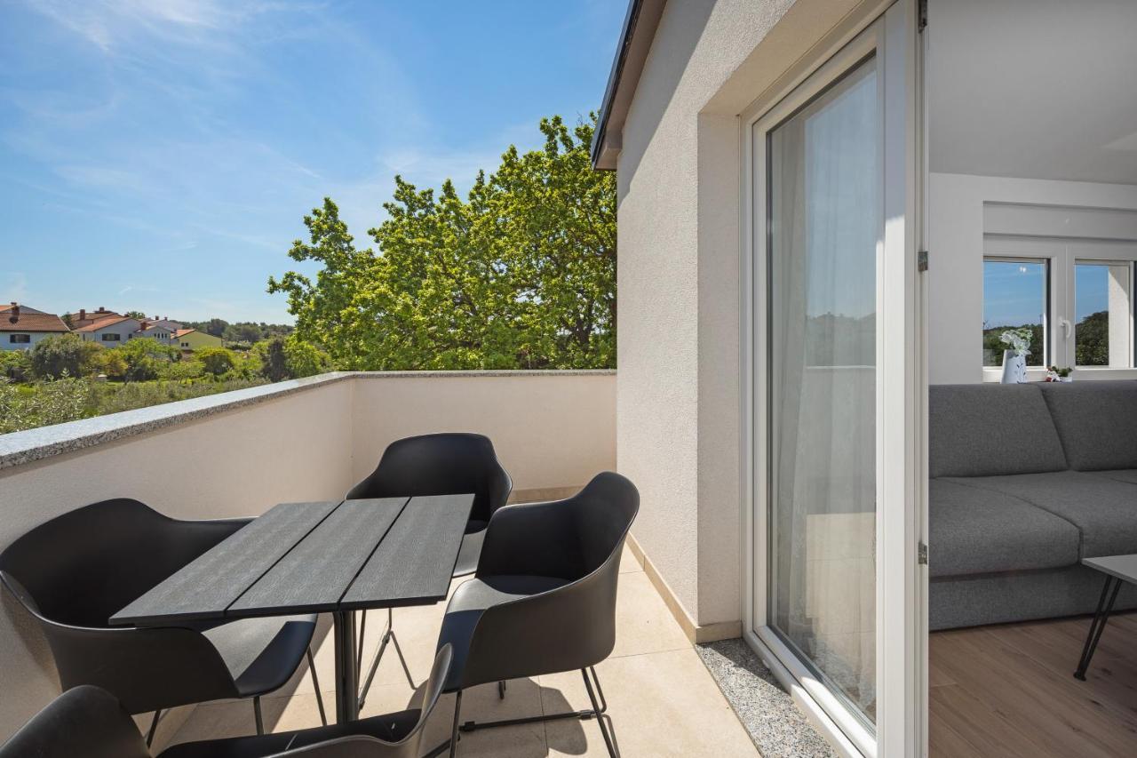 Luxury Apartments Lotus&Lovor 普拉 外观 照片